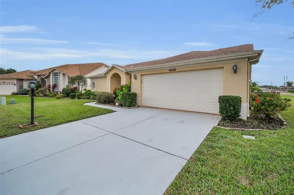Property Slideshow image 3 of 59 | 6606 garden palm ct, New Port Richey, FL, 34655