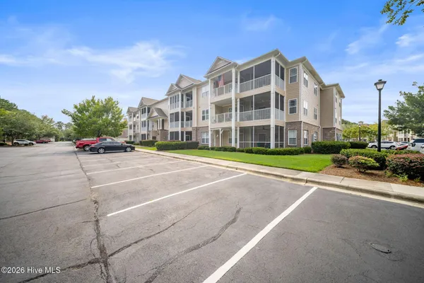 Property Slideshow image 3 of 41 | 235 woodlands way 14, Calabash, NC, 28467