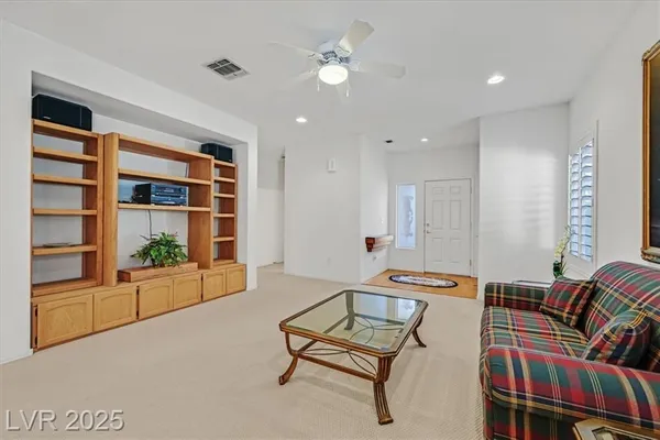 Property Slideshow image 3 of 37 | 2790 meadow park ave, Henderson, NV, 89052