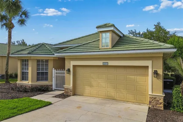 Property Slideshow image 2 of 42 | 13128 palmilla cir, Dade City, FL, 33525
