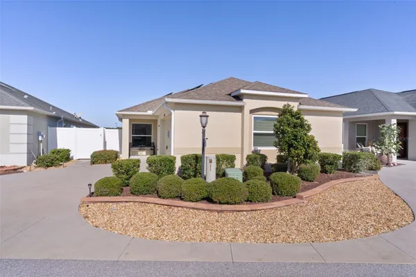 Property Slideshow image 3 of 58 | 9191 se 166th sprung ln, The Villages, FL, 32162