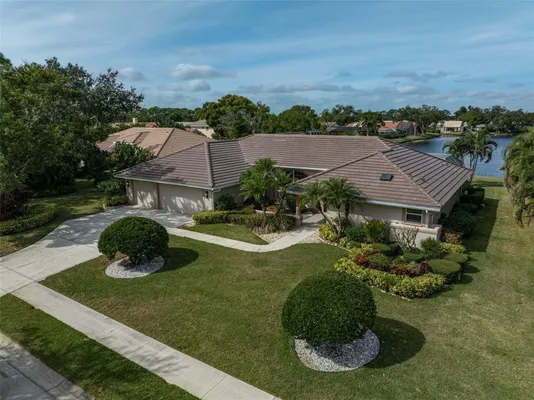 Property Slideshow image 3 of 62 | 7570 links ct, Sarasota, FL, 34243