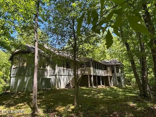 Property Slideshow image 2 of 30 | 101 hilton ln, Crossville, TN, 38558