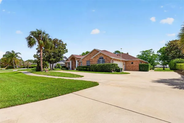 Property Slideshow image 2 of 79 | 766 pelican bay dr, Daytona Beach, FL, 32119