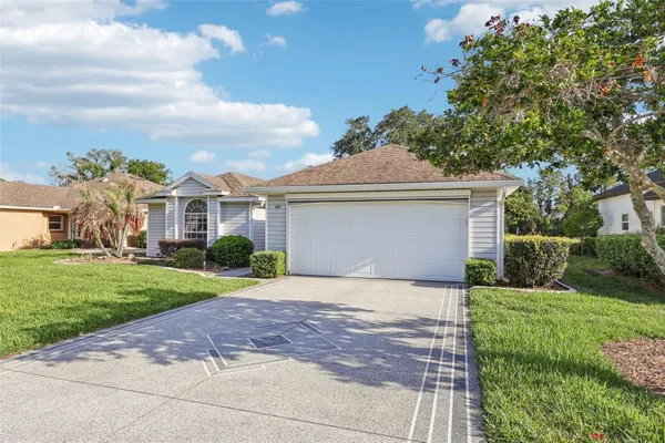 Property Slideshow image 3 of 56 | 587 juniper way, Tavares, FL, 32778