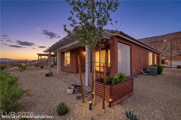 Property Slideshow image 3 of 68 | 1524 boxwood ter, Mesquite, NV, 89034