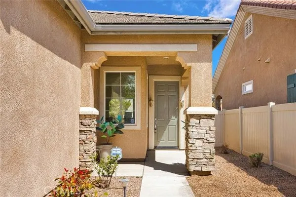 Property Slideshow image 3 of 55 | 10669 lanigan rd, Apple Valley, CA, 92308