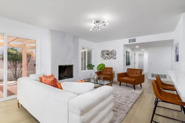 Property Slideshow image 3 of 39 | 12843 camino ramillette, San Diego, CA, 92128