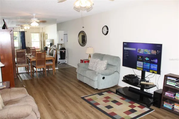 Property Slideshow image 3 of 36 | 2360 irish ln 16, Clearwater, FL, 33763