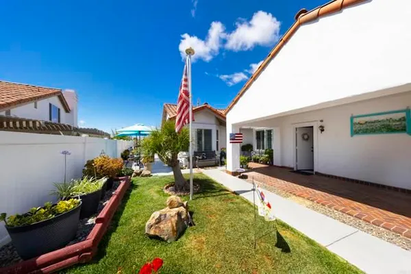 Property Slideshow image 2 of 36 | 4971 kalamis way, Oceanside, CA, 92056