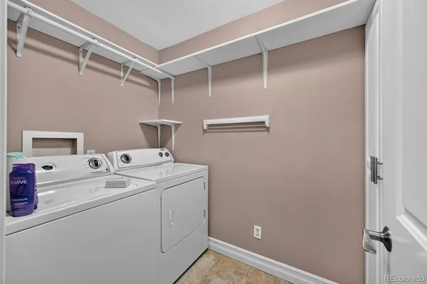 Property Slideshow image 3 of 30 | 14152 e linvale pl 502, Aurora, CO, 80014