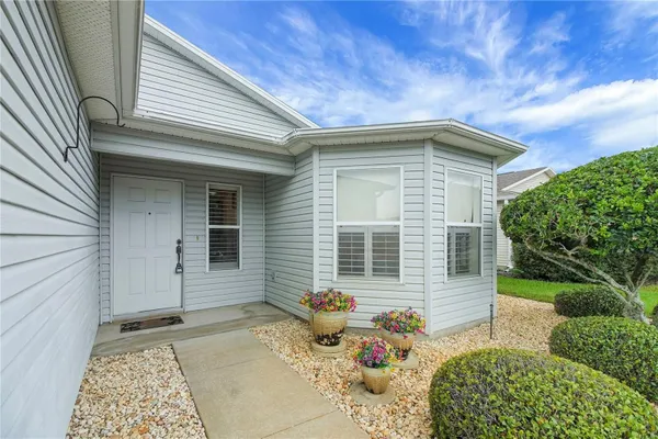 Property Slideshow image 2 of 36 | 909 eagles lndg, Leesburg, FL, 34748