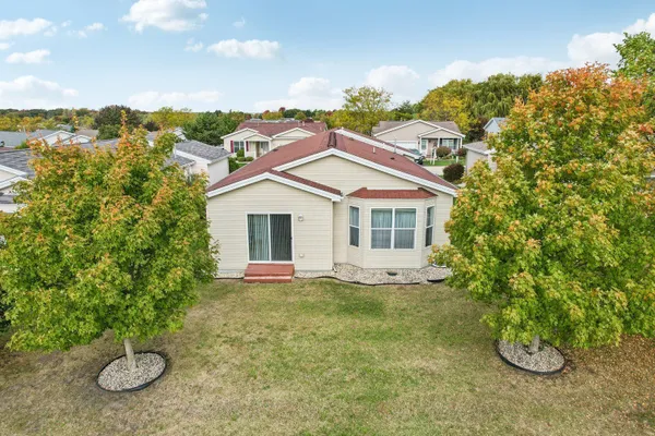 Property Slideshow image 2 of 33 | 3306 stakes ln, Grayslake, IL, 60030