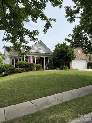 Property Slideshow image 3 of 38 | 35047 carnation ln, Fort Mill, SC, 29707