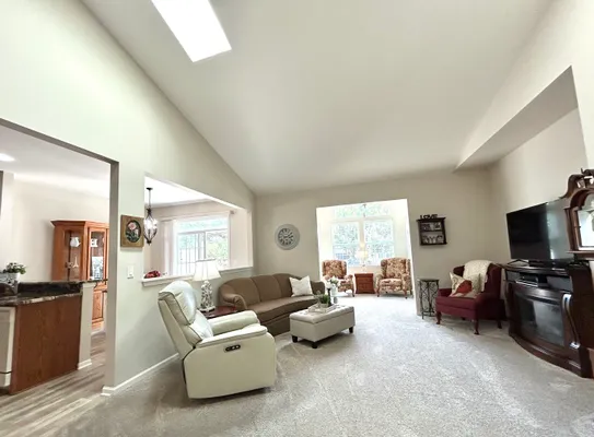 Property Slideshow image 3 of 22 | 16123 powderhorn lake way, Crest Hill, IL, 60403