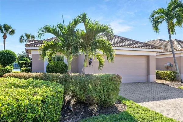 Property Slideshow image 2 of 34 | 10037 majestic ave, Fort Myers, FL, 33913