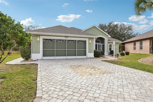 Property Slideshow image 2 of 63 | 5279 indian ocean loop, Tavares, FL, 32778