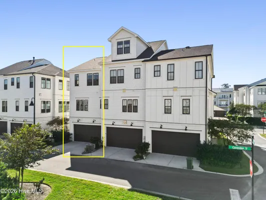Property Slideshow image 3 of 73 | 13 hobie run, Wilmington, NC, 28412