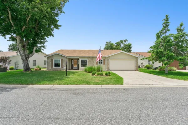 Property Slideshow image 2 of 49 | 5081 el destino dr, Leesburg, FL, 34748