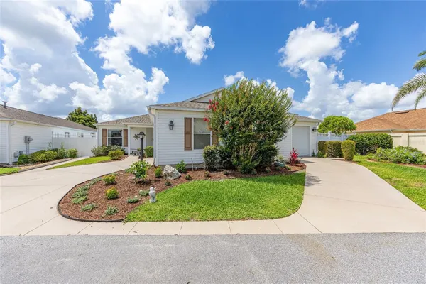 Property Slideshow image 3 of 68 | 1678 govan pl, The Villages, FL, 32162