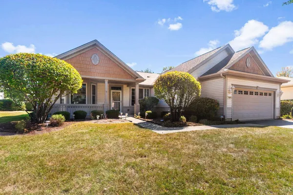 Property Slideshow image 3 of 25 | 12078 spring creek dr, Huntley, IL, 60142