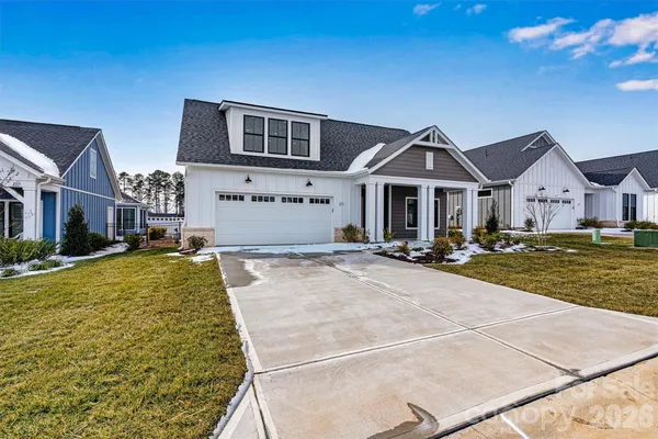 Property Slideshow image 2 of 40 | 235 alenda lux cir, Mooresville, NC, 28115