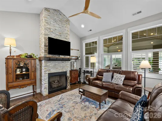 Property Slideshow image 3 of 39 | 76 s anvil ave, Hendersonville, NC, 28792