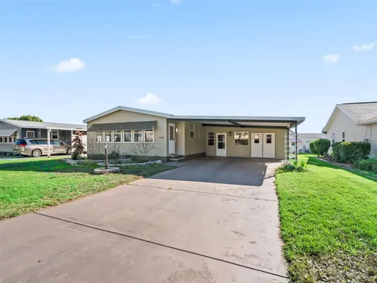 Property Slideshow image 2 of 35 | 1514 hillcrest dr, Lady Lake, FL, 32159