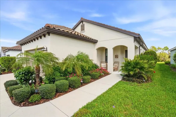 Property Slideshow image 2 of 62 | 3511 azurite way, Bradenton, FL, 34211