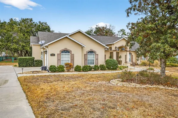 Property Slideshow image 2 of 36 | 5251 sw 111th lane rd, Ocala, FL, 34476