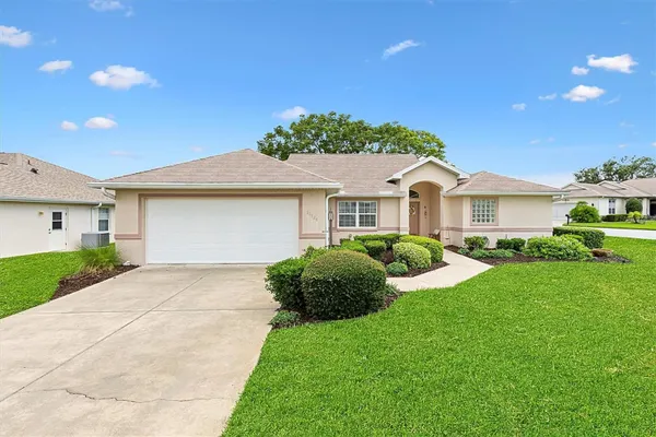 Property Slideshow image 3 of 52 | 11736 se 176th place rd, Summerfield, FL, 34491