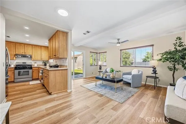 Property Slideshow image 2 of 34 | 1404 peacock blvd, Oceanside, CA, 92056