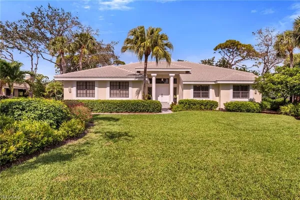 Property Slideshow image 2 of 23 | 3390 oaklake ct, Bonita Springs, FL, 34134