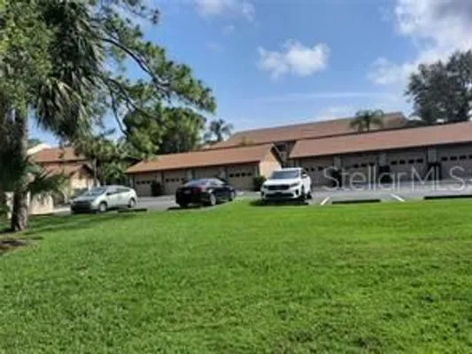 Property Slideshow image 3 of 34 | 5709 avista dr 4108, Sarasota, FL, 34243