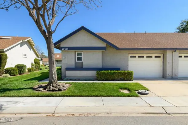 Property Slideshow image 3 of 40 | 42308 village 42 42, Camarillo, CA, 93012