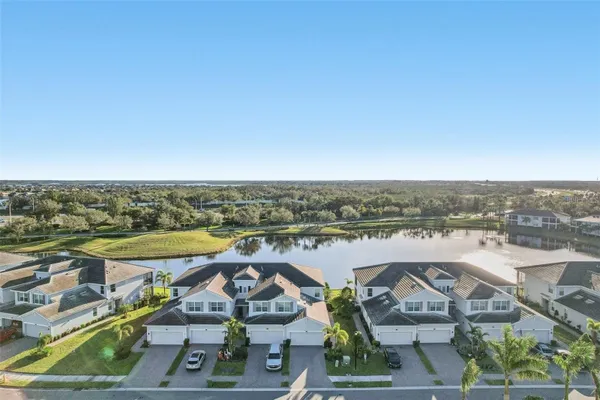 Property Slideshow image 2 of 67 | 931 tidewater shores loop 931, Bradenton, FL, 34208