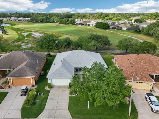 Property Slideshow image 2 of 35 | 26821 augusta springs cir, Leesburg, FL, 34748