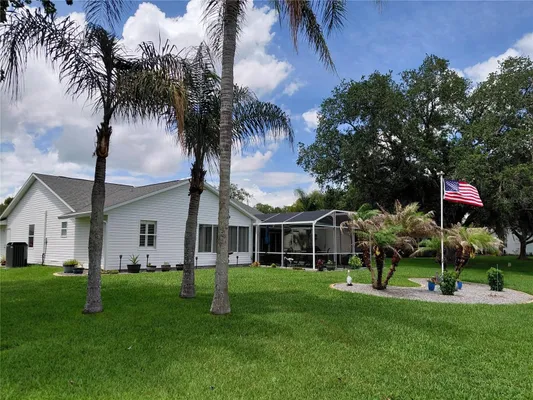 Property Slideshow image 3 of 68 | 26010 newcombe cir, Leesburg, FL, 34748