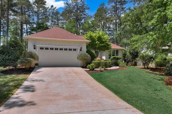 Property Slideshow image 3 of 54 | 109 hickory pt, Mccormick, SC, 29835
