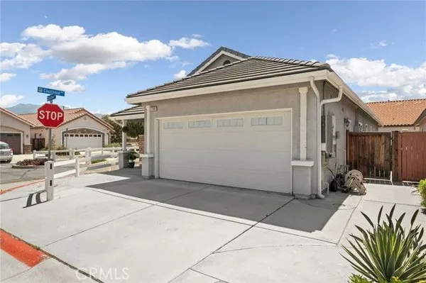 Property Slideshow image 3 of 31 | 1788 oak knoll rd, San Jacinto, CA, 92583