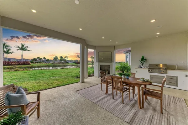 Property Slideshow image 3 of 72 | 10144 morning mist ln, Sarasota, FL, 34241