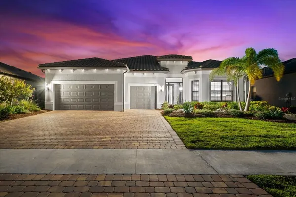 Property Slideshow image 2 of 99 | 17916 northwood pl, Lakewood Ranch, FL, 34202