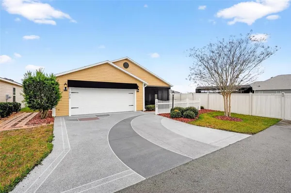 Property Slideshow image 2 of 60 | 1808 shamp st, The Villages, FL, 32163