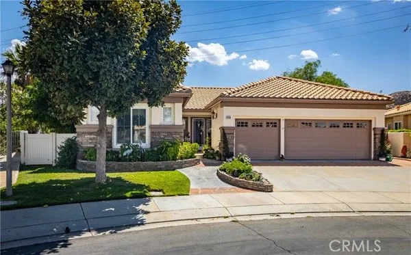 Property Slideshow image 2 of 43 | 4800 silverado ave, Banning, CA, 92220