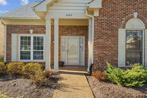 Property Slideshow image 2 of 43 | 6062 sunrise cir, Franklin, TN, 37067