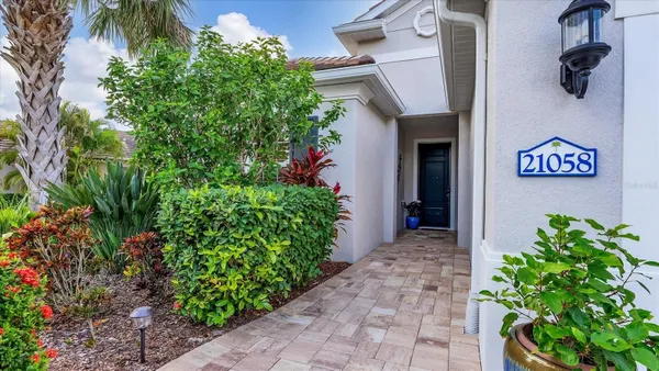 Property Slideshow image 3 of 60 | 21058 anclote ct, Venice, FL, 34293