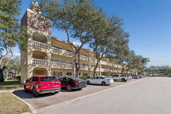 Property Slideshow image 3 of 100 | 2226 switzerland way 46, Clearwater, FL, 33763