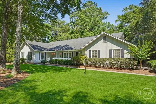 Property Slideshow image 3 of 54 | 7 fletcher ln, Savannah, GA, 31411