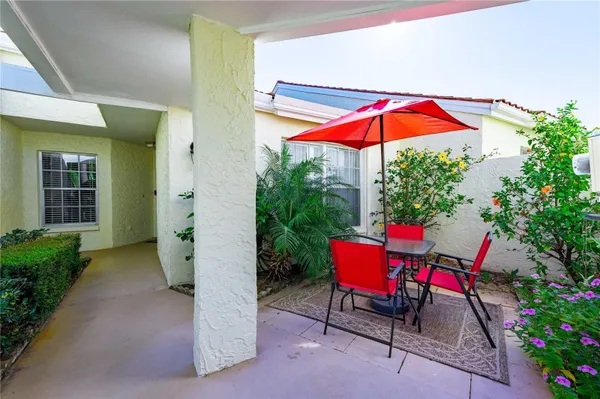 Property Slideshow image 3 of 20 | 944 madrid dr, Palm Harbor, FL, 34684