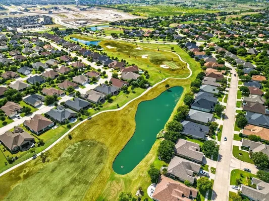 Property Slideshow image 3 of 39 | 9501 grandview dr, Denton, TX, 76207